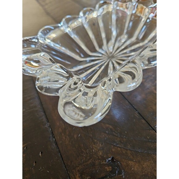 Heisey Crystolite Ash Tray UV 365 Reactive Manganese Glass - Picture 3 of 5